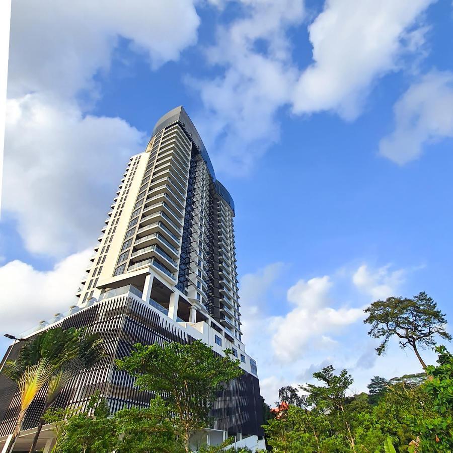 Ramada Suites By Wyndham The Straits ジョホールバル エクステリア 写真
