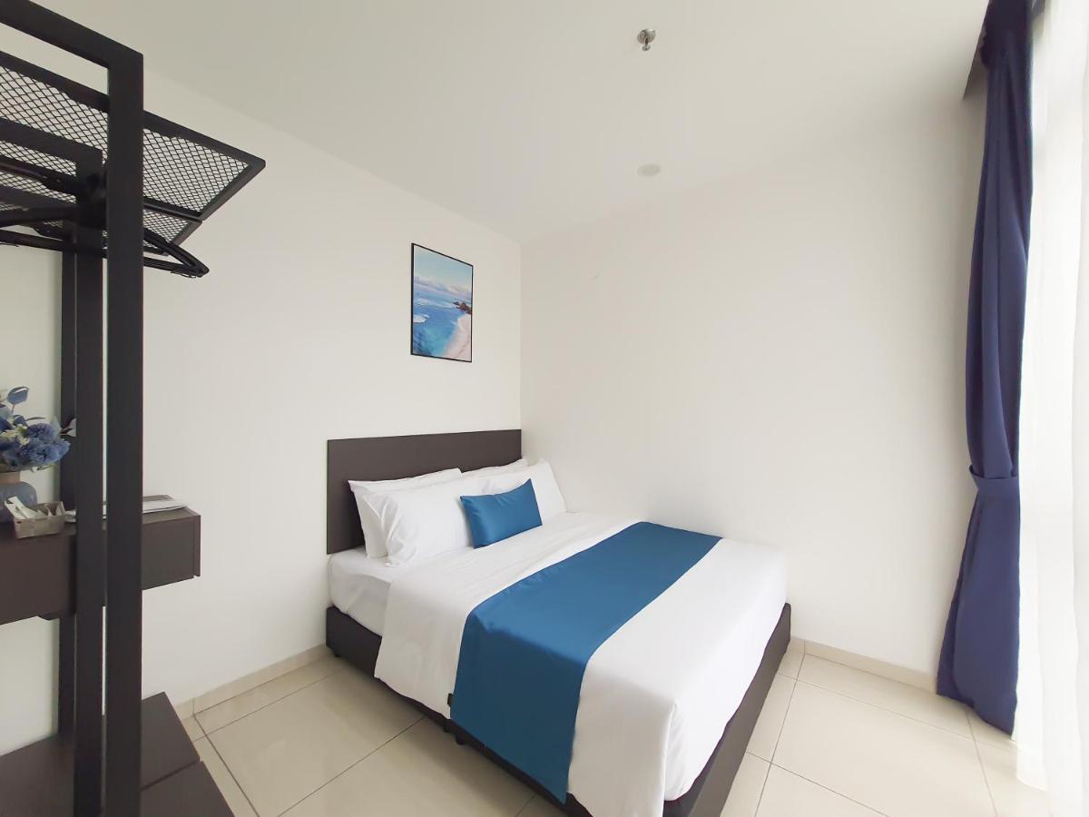 Ramada Suites By Wyndham The Straits ジョホールバル エクステリア 写真