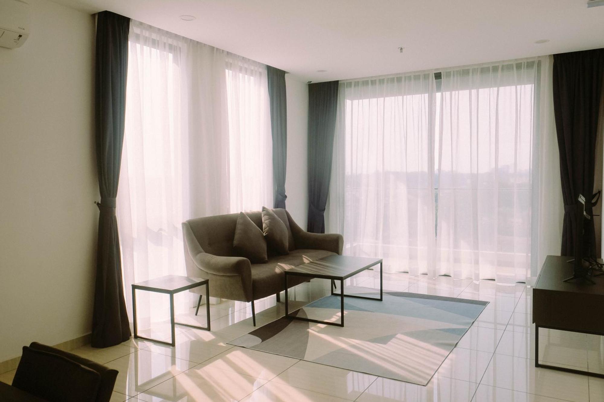 Ramada Suites By Wyndham The Straits ジョホールバル エクステリア 写真